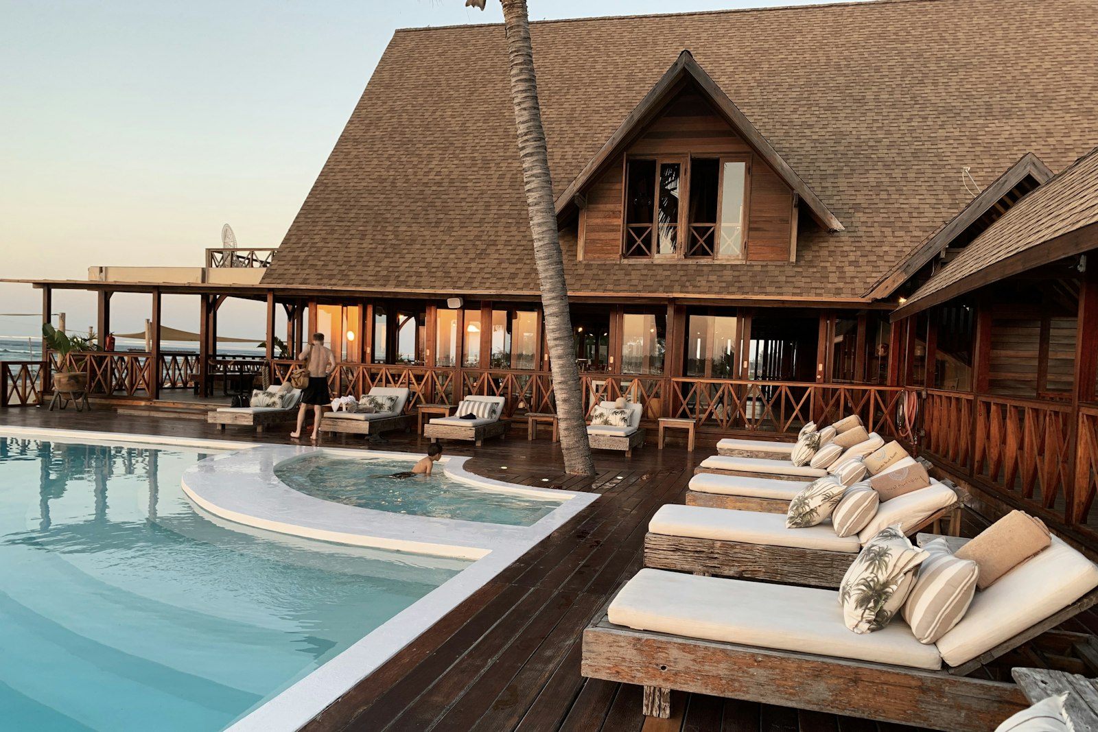 Coffee & Mist Villa